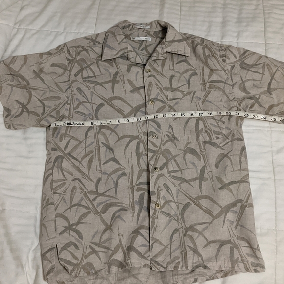 𝅺GEOFFREY Beene linen blend shirt - Picture 7 of 9